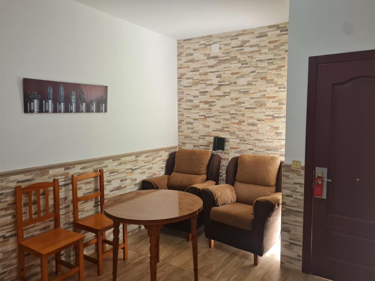 Hotel Balneario Fuentes Del Trampal Carmonita Exteriör bild