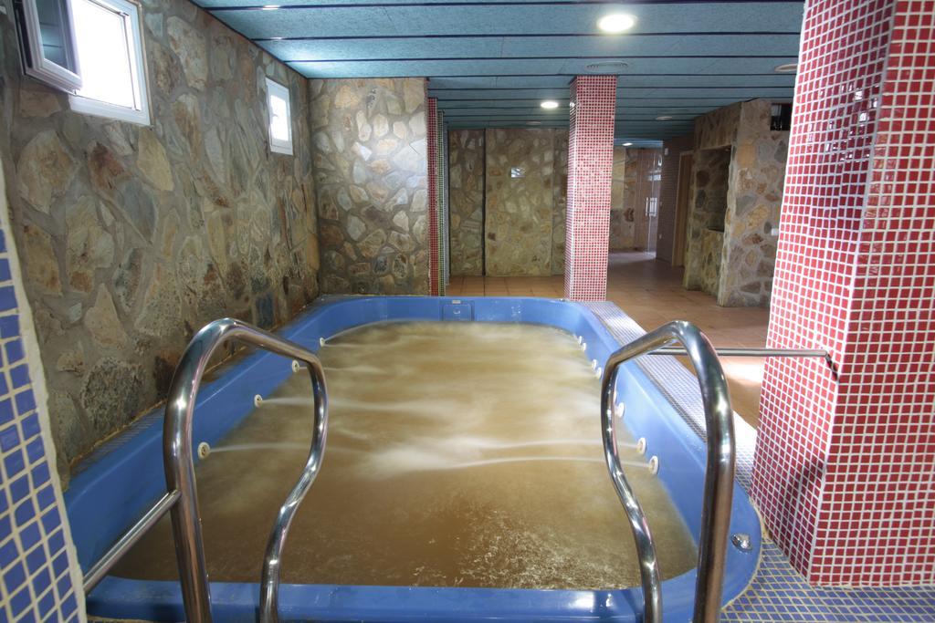 Hotel Balneario Fuentes Del Trampal Carmonita Exteriör bild
